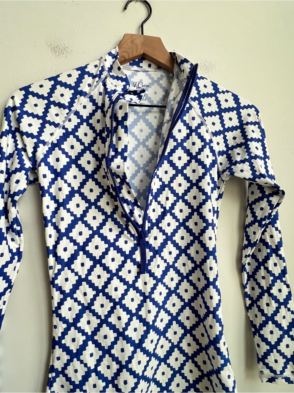 SZ Blockprints™ X J.Crew long-sleeve rash guard 1/2 Zip Small Geometric Beach - Picture 10 of 13